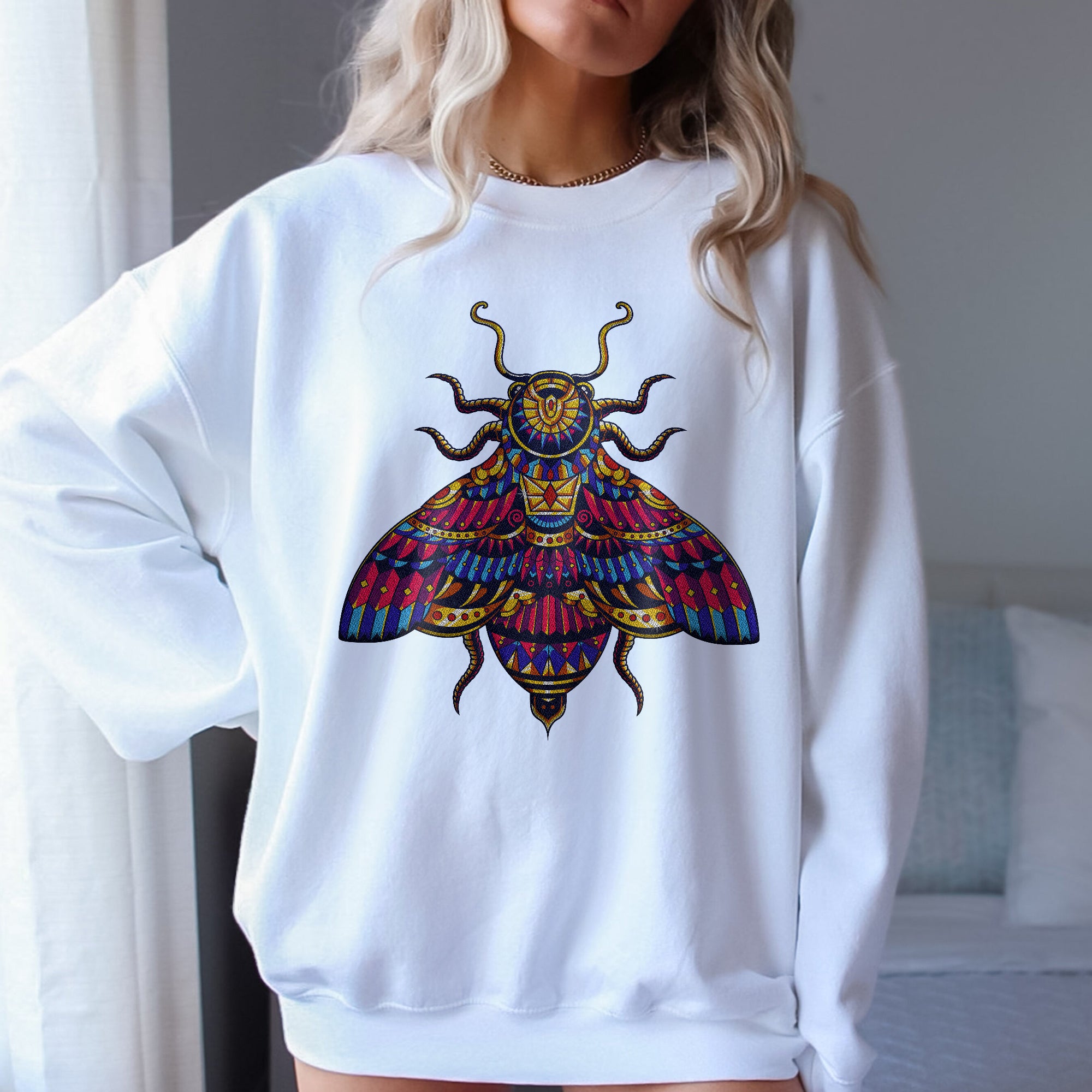 Embroidery sweatshirt Abtract Bee