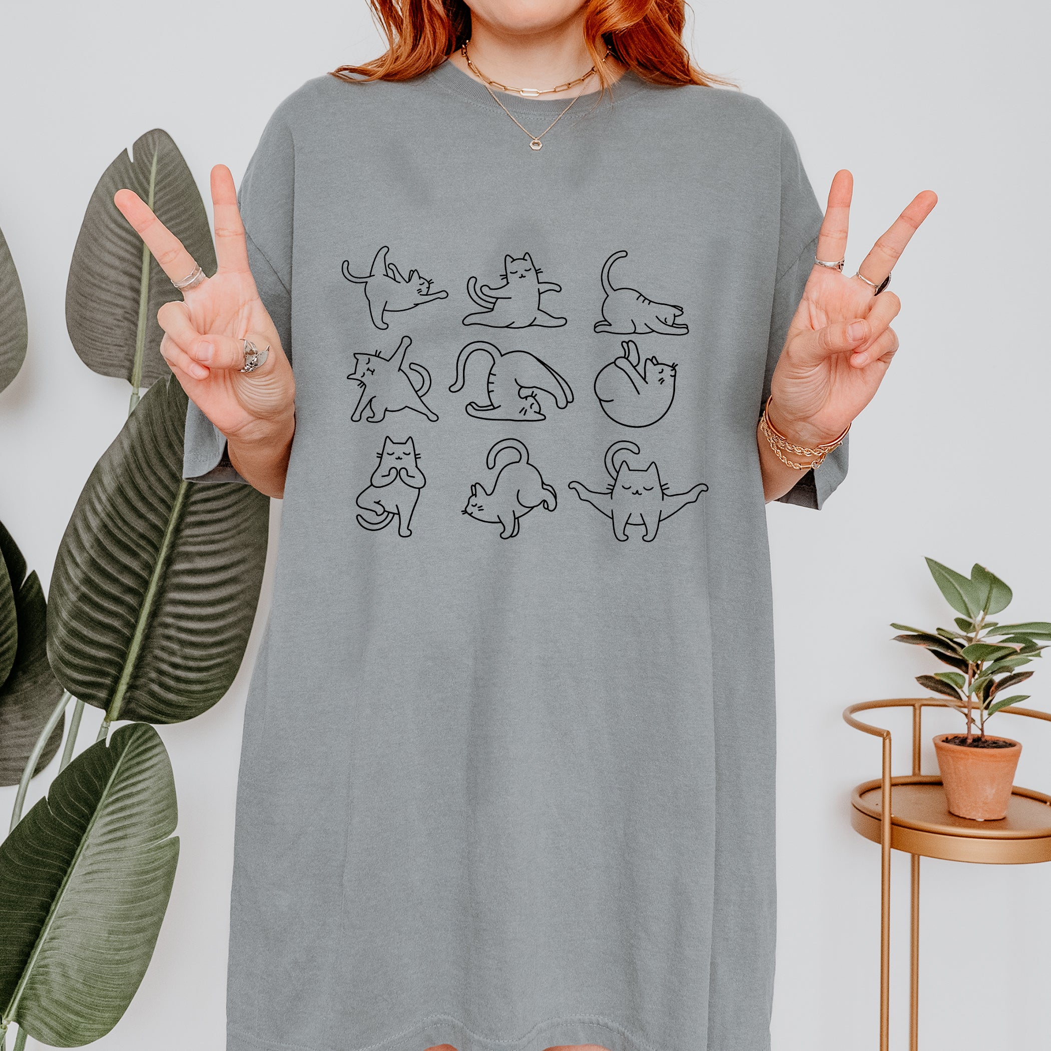 T-shirt yoga chat