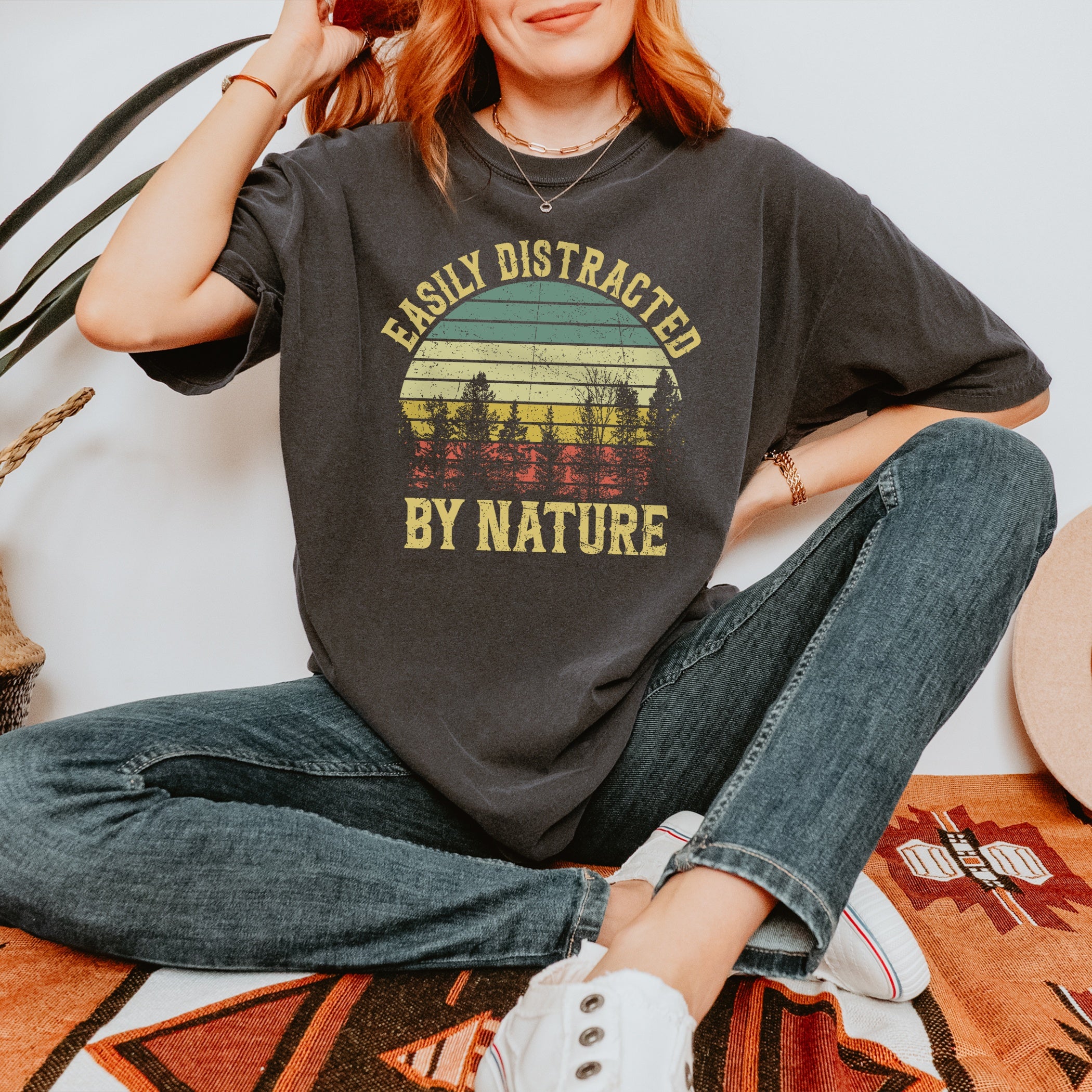 Nature lover T-shirt Easily distracted