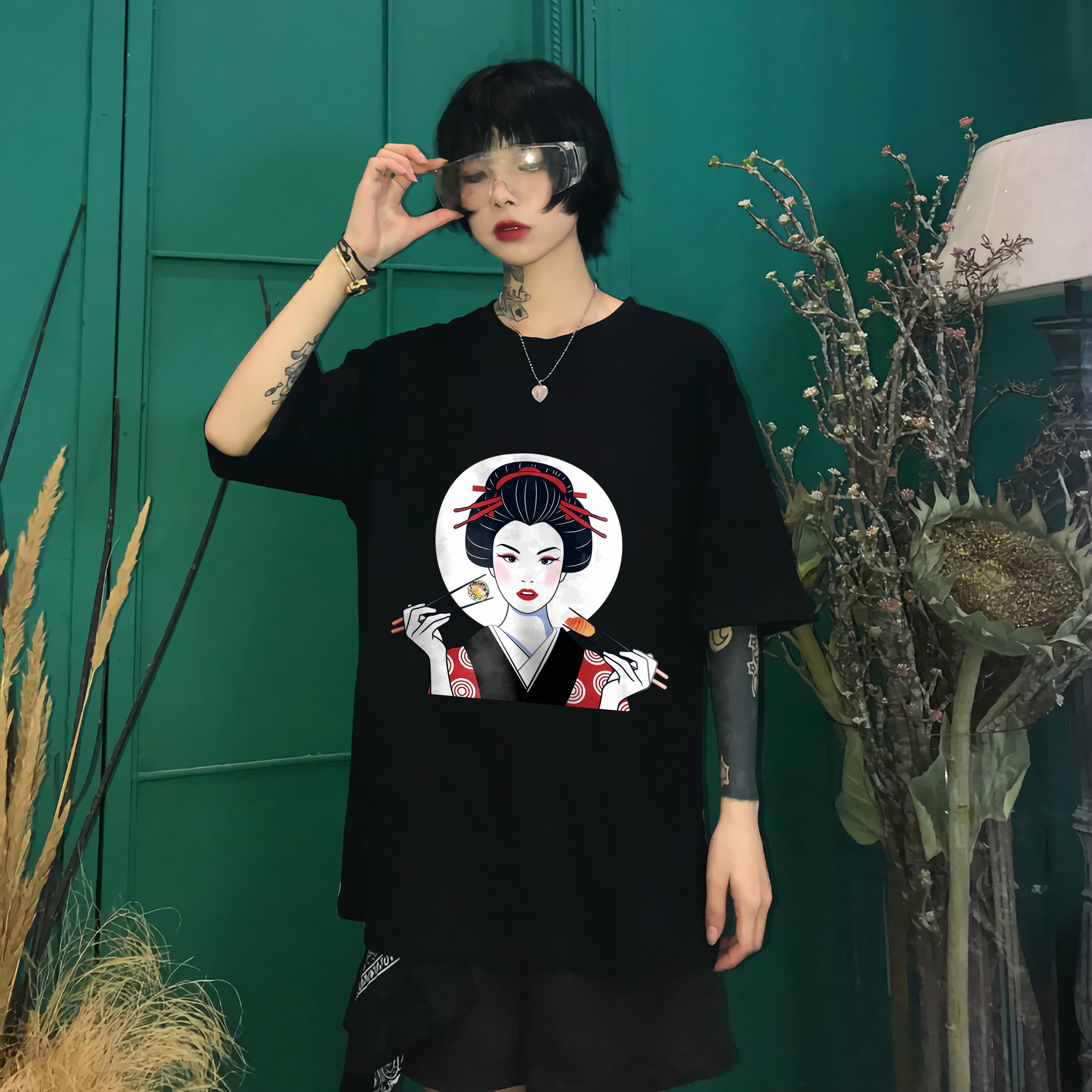 Japanese Style T-Shirt Geisha Tokyo Girl 2