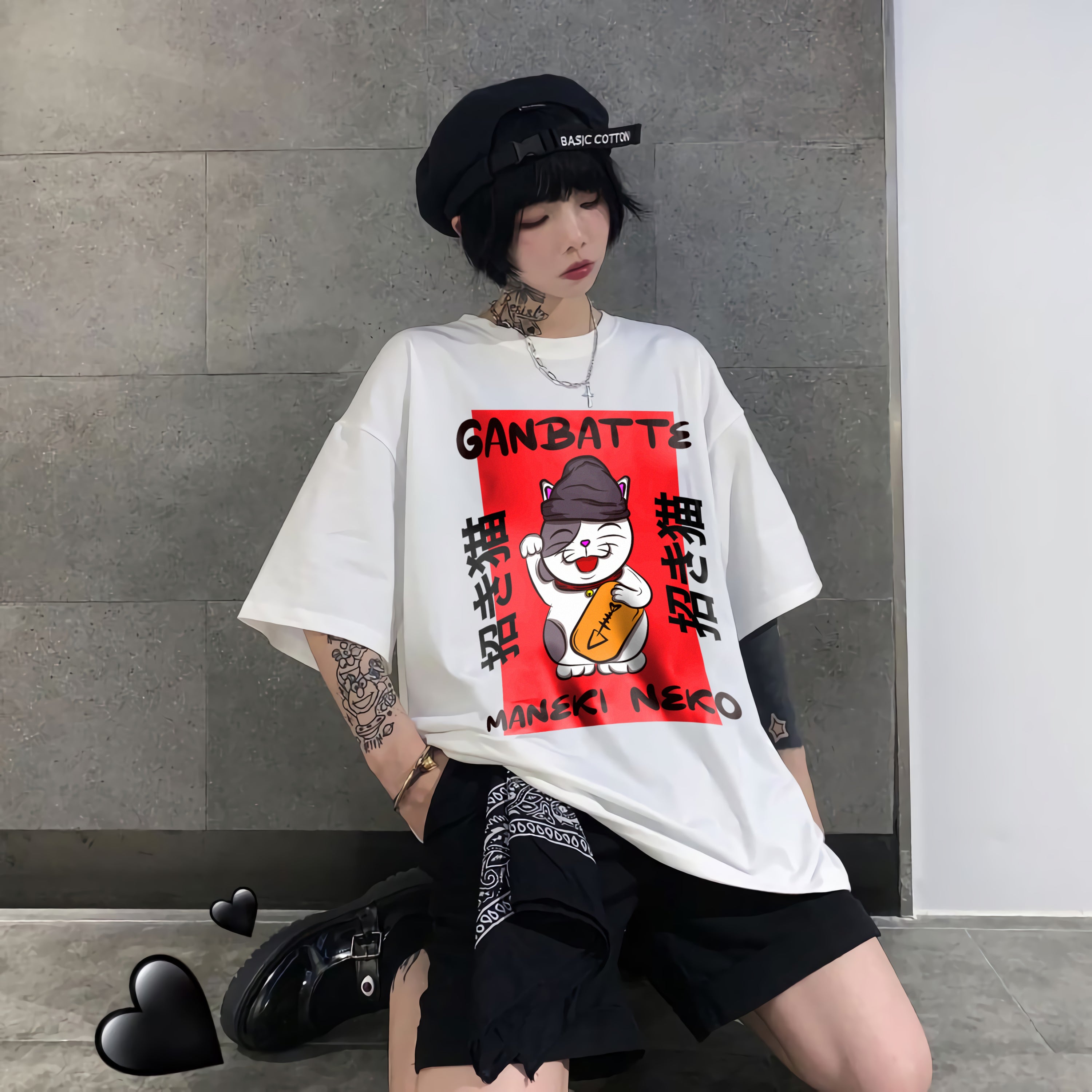 Japanese Style T-Shirt Ganbette Maneki Neko