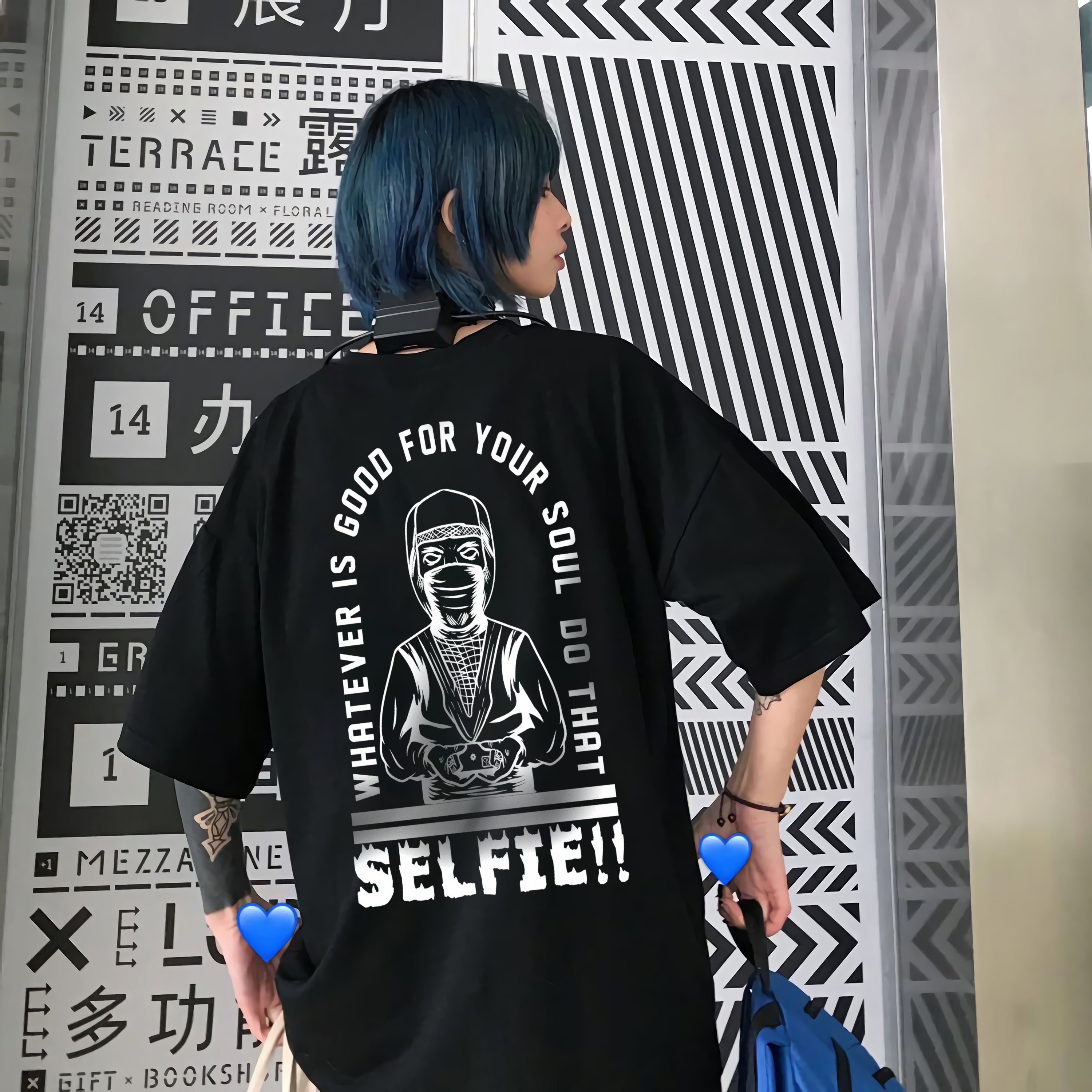 T-shirt de style japonais Shinobi Selfie