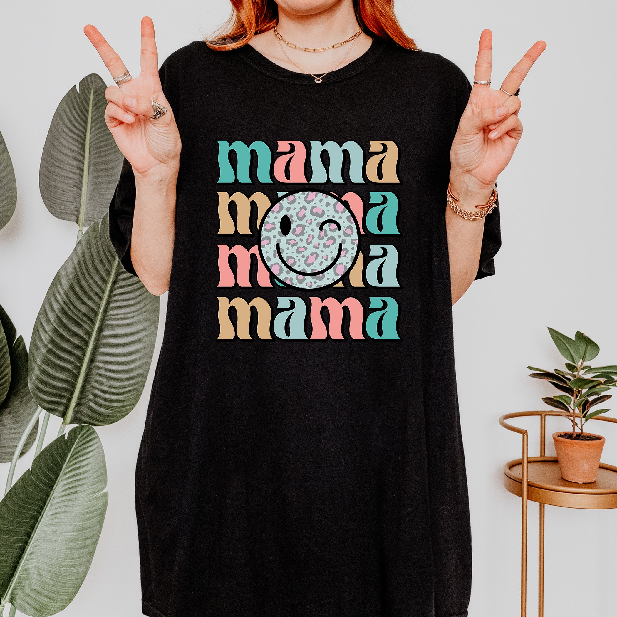 Retro Mama T-shirt Smiley