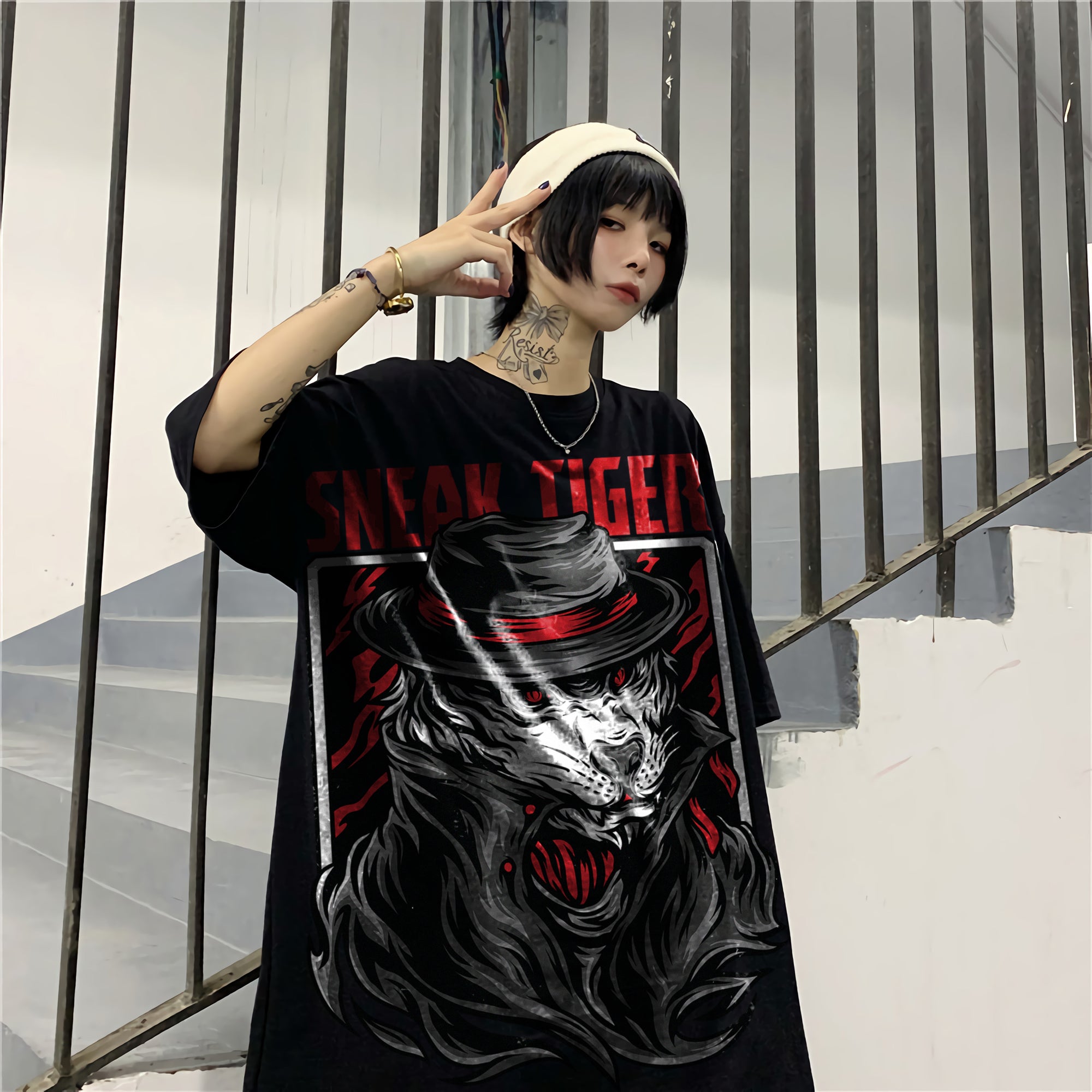 Oversize graphic T-shirt Sneak TIger