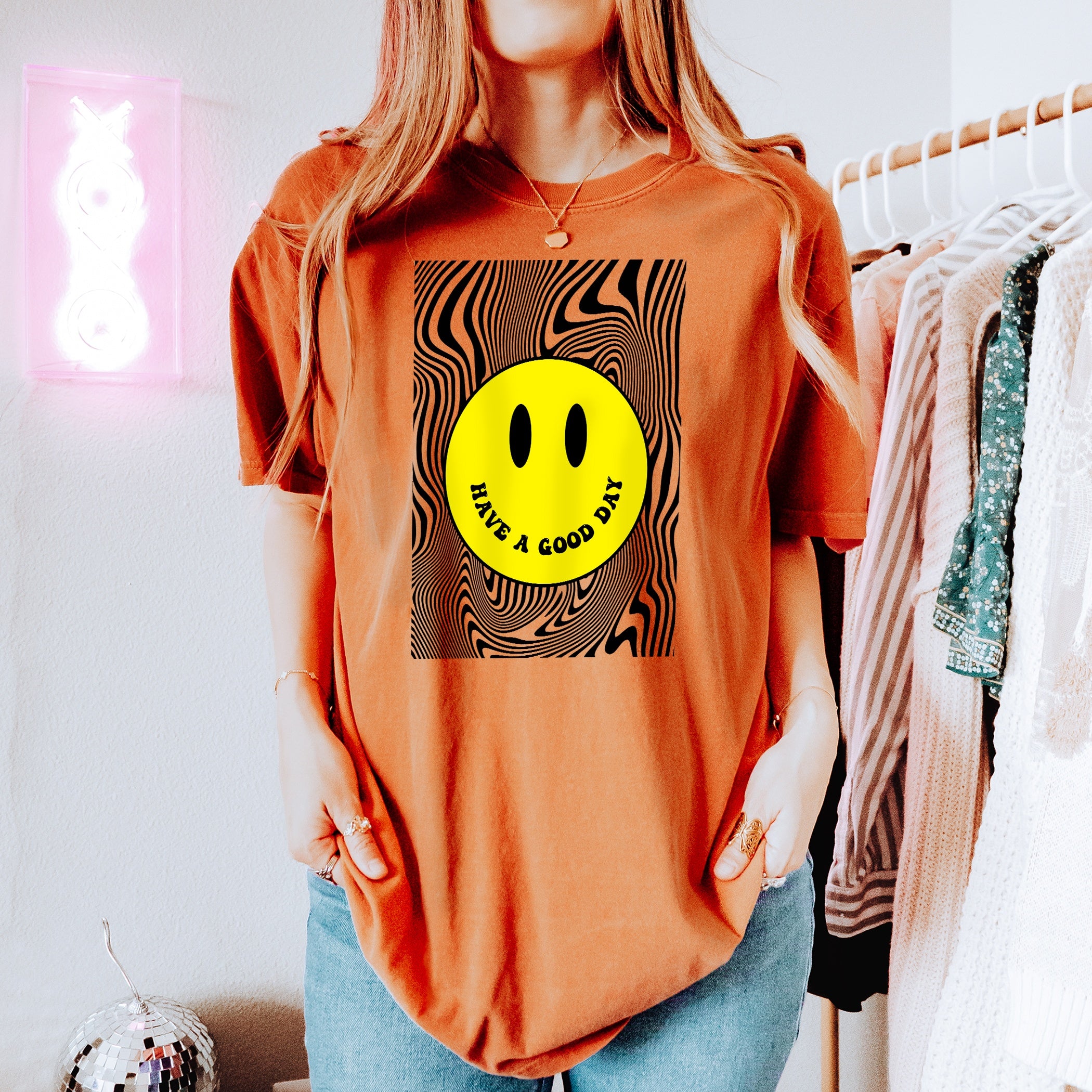 T-Shirt Vintage Smiley Face Graphique Tendance