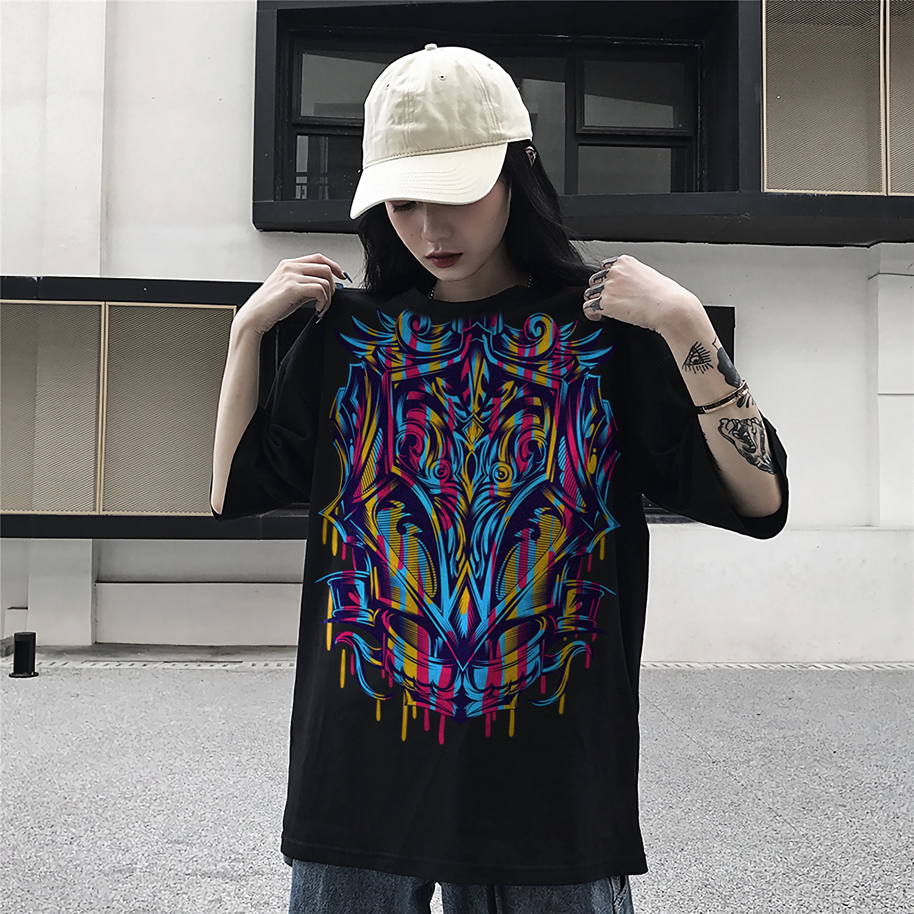 Oversize graphic T-shirt Ornament